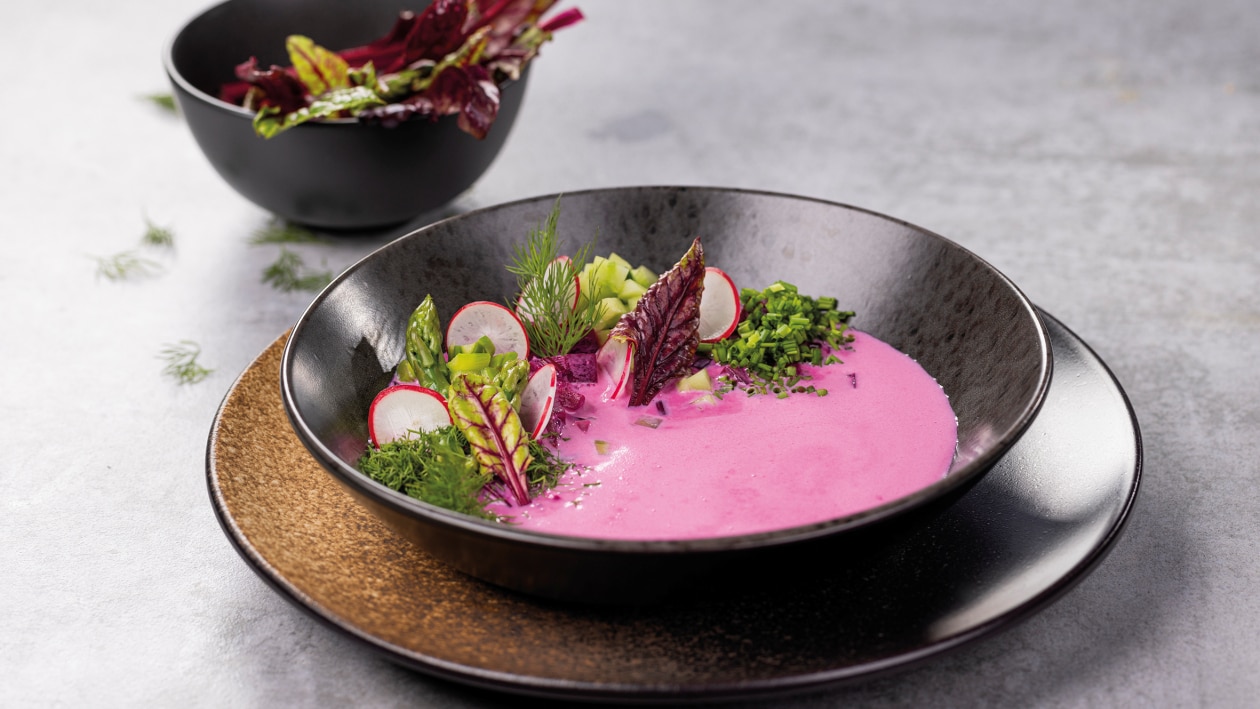 Chłodnik / ogórek / rzodkiewka / szparagi